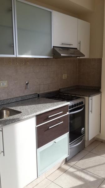 Alquiler Departamento Rosario 1  dormitorio Macrocentro vestidor  lavadero Quincho — foto 1