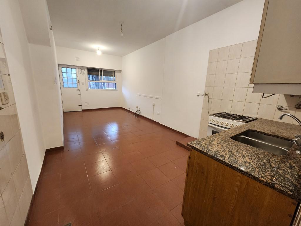 Venta Departamento Planta Baja Frente. Patio. Sin Expensas. Parque Independencia. Rosario — foto 1