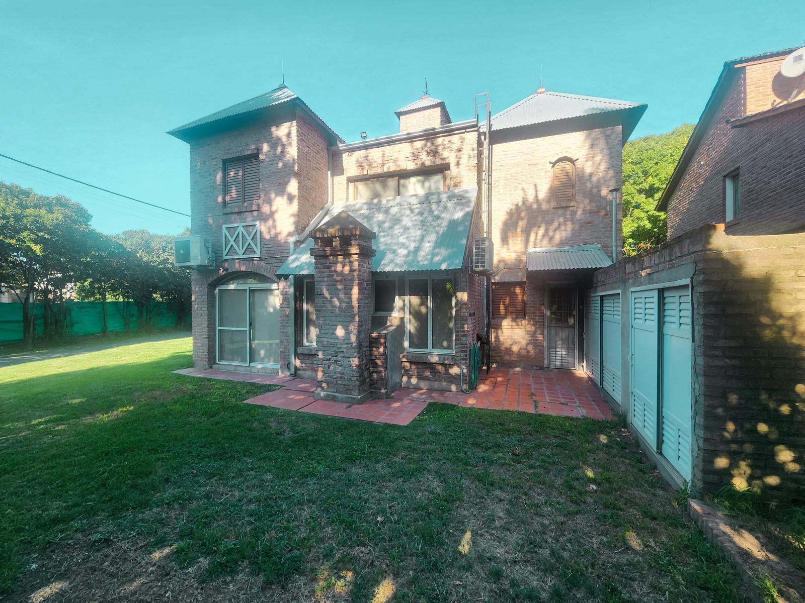 Casa de 2 dormitorios con 2 baños, parrillero en Country Ger de Pueblo Esther — foto 1