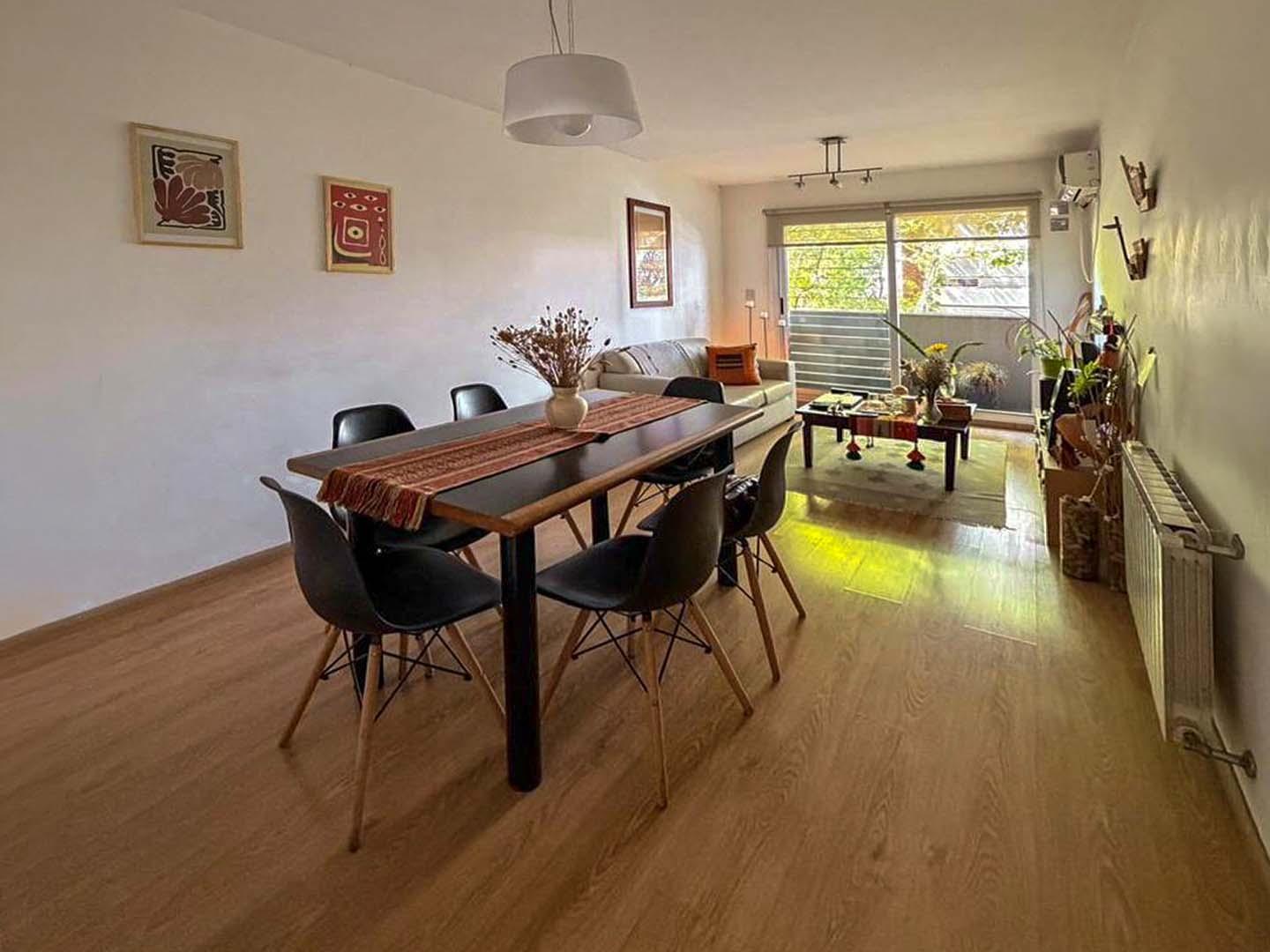 Departamento de 2 dormitorios con cochera y amenities en Lourdes — foto 1