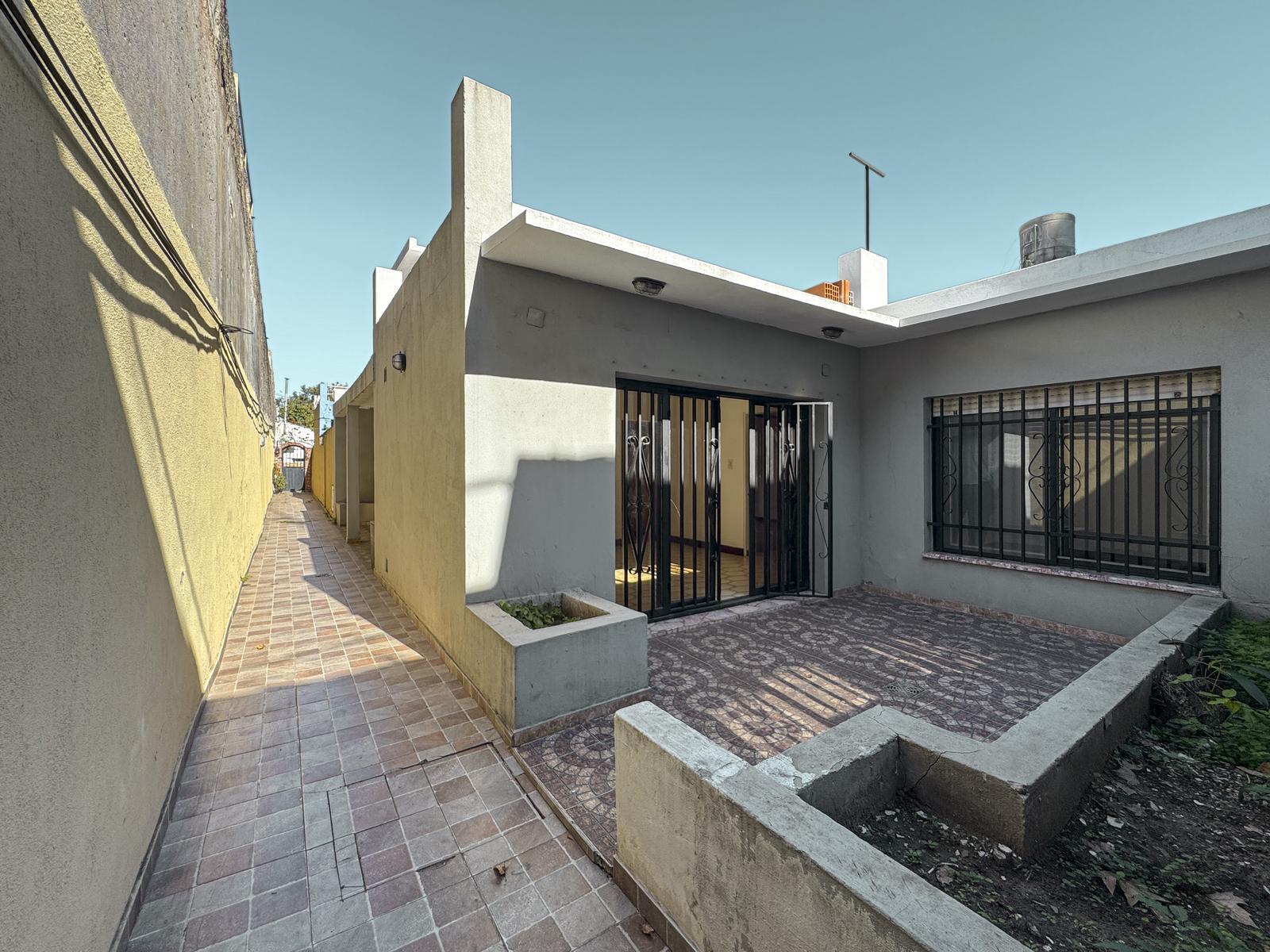 Pasillo de 3 dormitorios con patio y terraza — foto 1
