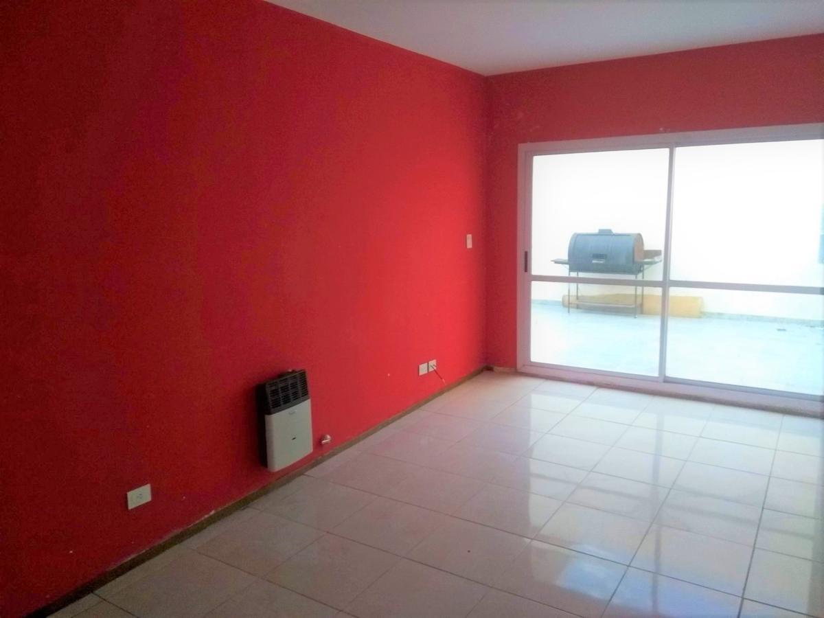Departamento 2 dormitorio con patio — foto 1