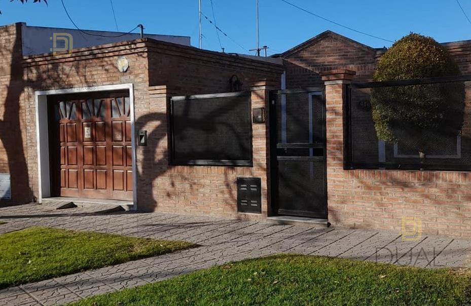 VENTA CASA 2 DORMITORIOS EN VILLA DIEGO AL 400 — foto 1