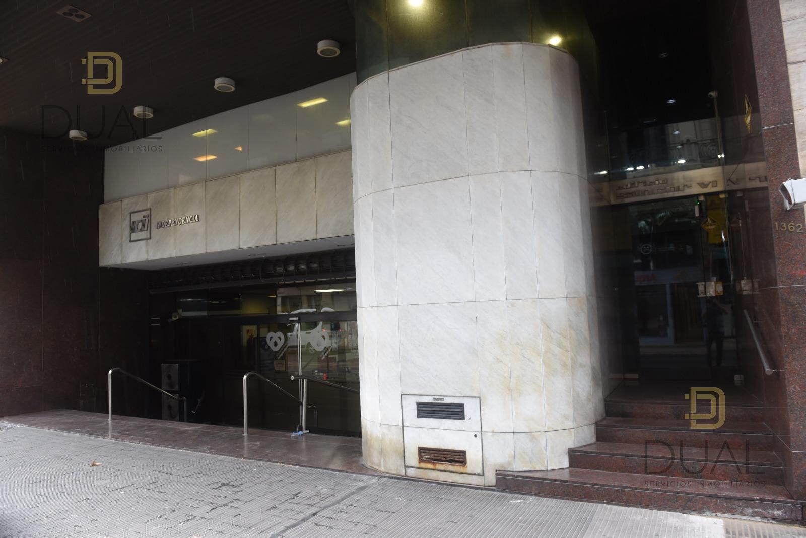 ALQUILER GRAN LOCAL COMERCIAL EN ZONA CENTRO — foto 1