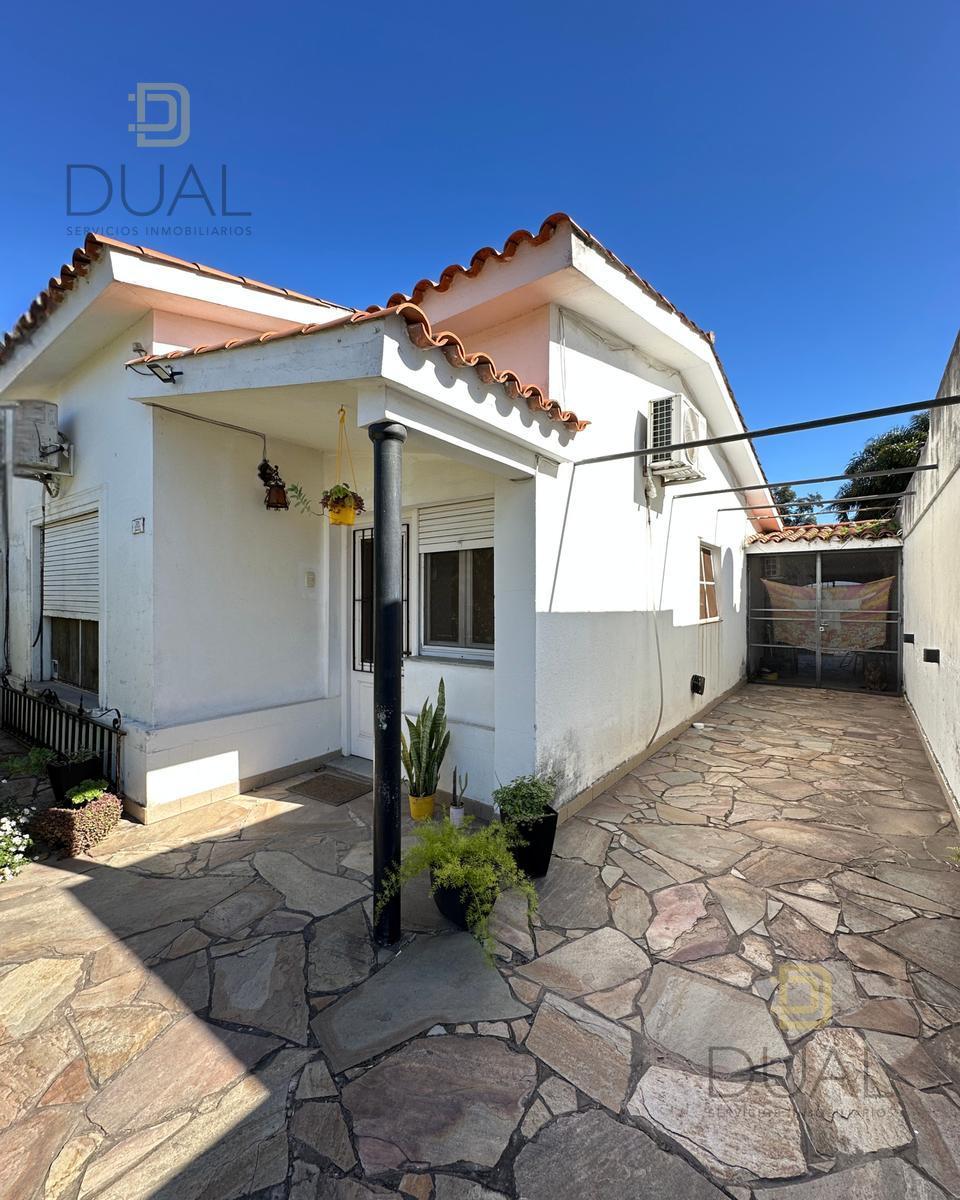 VENTA CASA 2 DORMITORIOS CON PILETA Y GARAGE – FISHERTON — foto 1