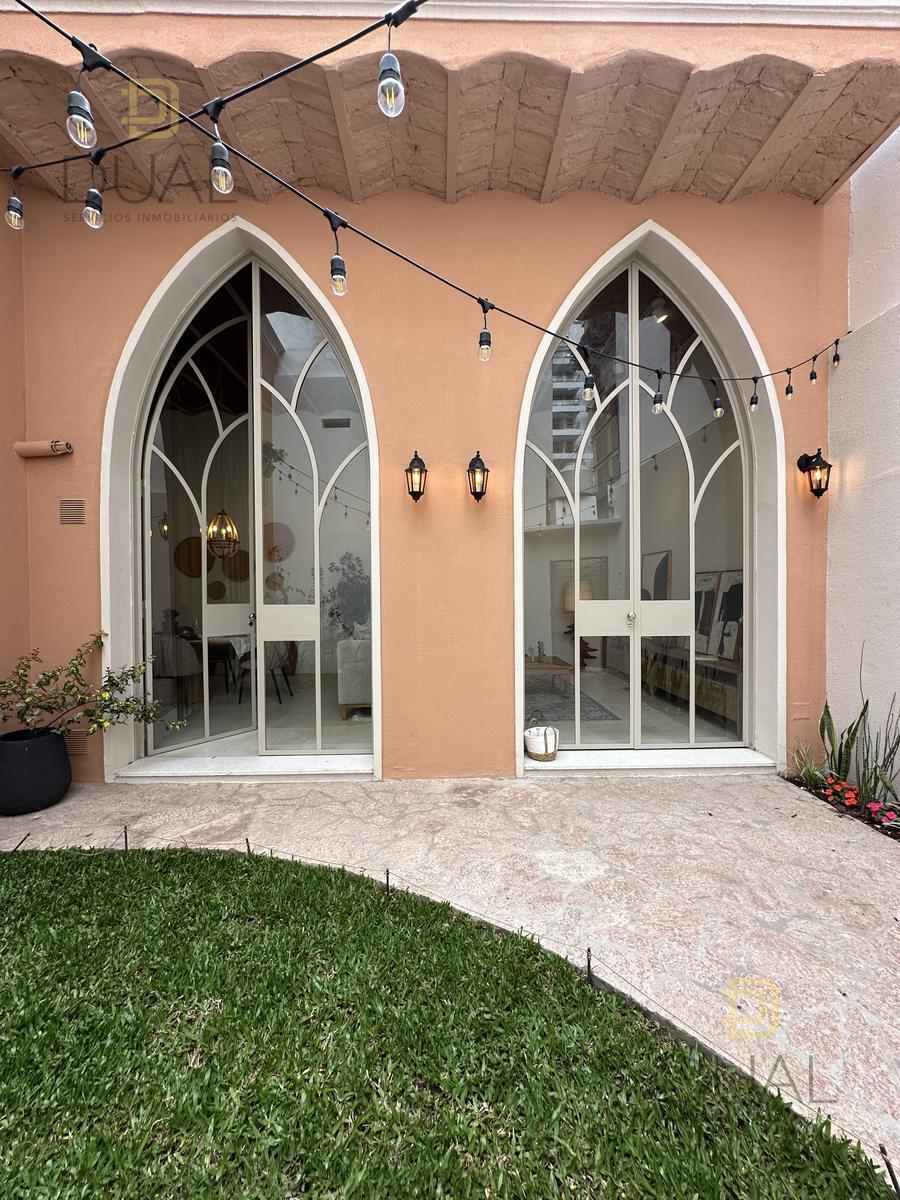 VENTA CASA DE PASILLO DE 3 DORMITORIOS CON PILETA Y TERRAZA EXCLUSIVA – ZONA CENTRO — foto 1