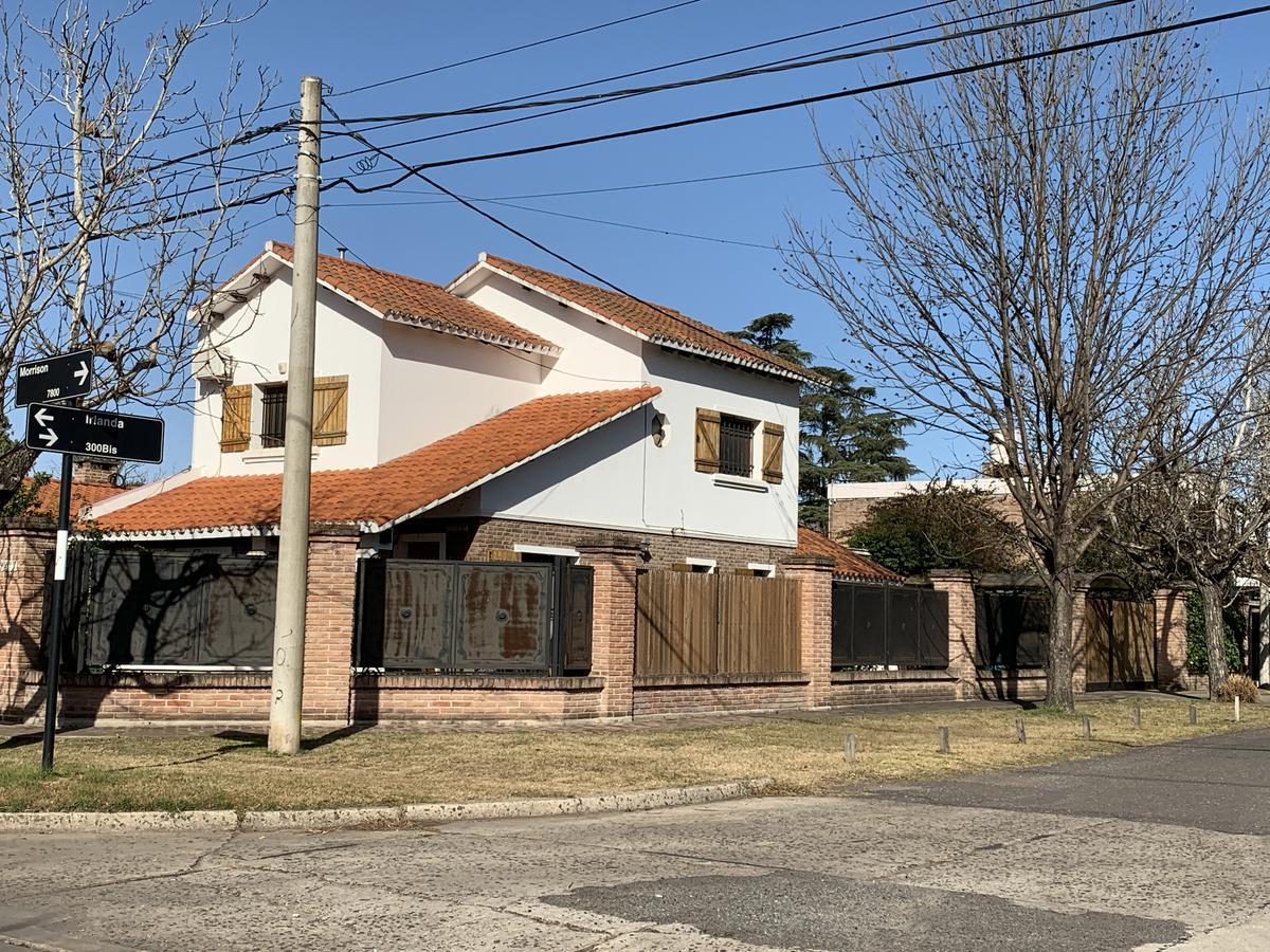 VENTA  CASA CHALET 2  DORMITORIOS 2 BAÑOS COCHERA PILETA  FISHERTON — foto 1