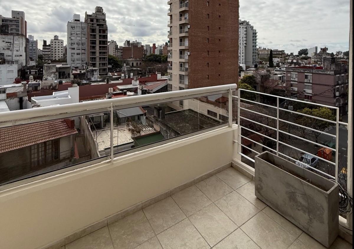 Alquiler departamento 1 dormitorio Al Norte con balcon — foto 1