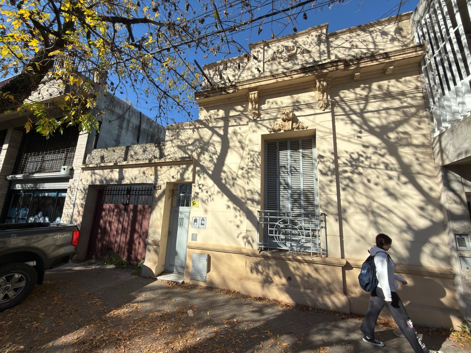 Venta Terreno  en Echesortu múltiples usos 300m2 — foto 1