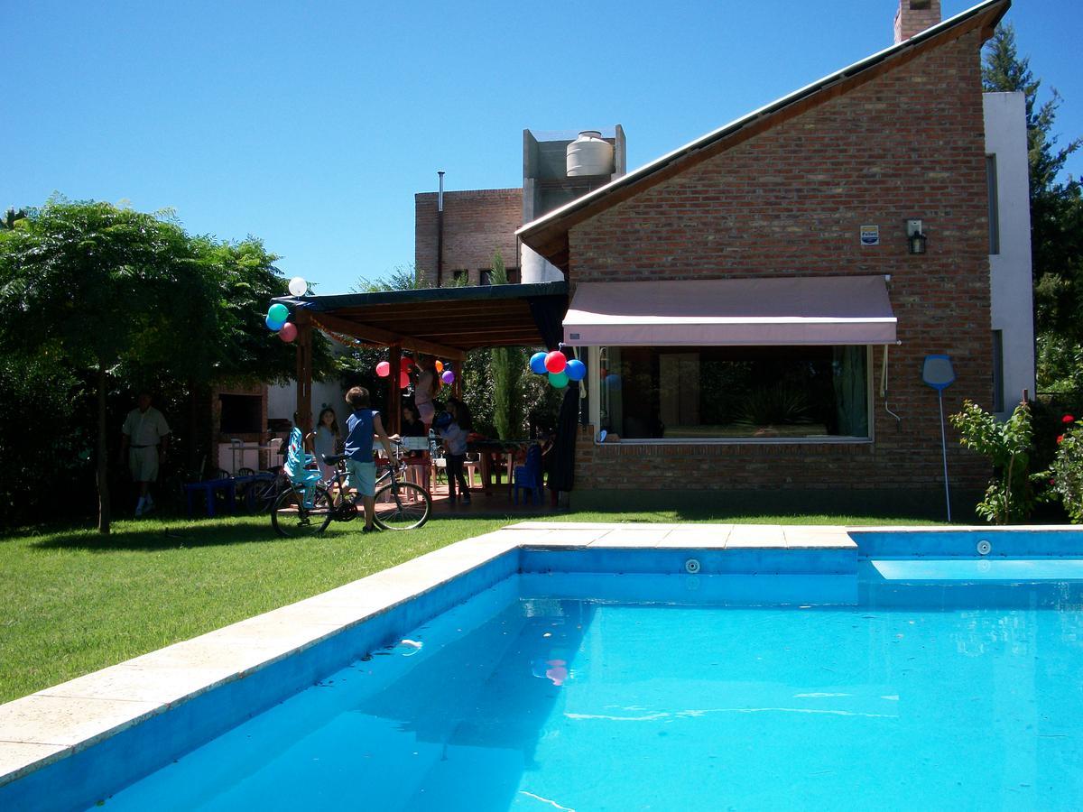 VENTA Casa  en Pueblo Esther con Pileta Parque Vernaza — foto 1