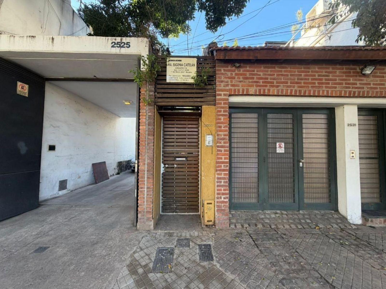 Monoambiente de pasillo con patio Barrio abasto — foto 1
